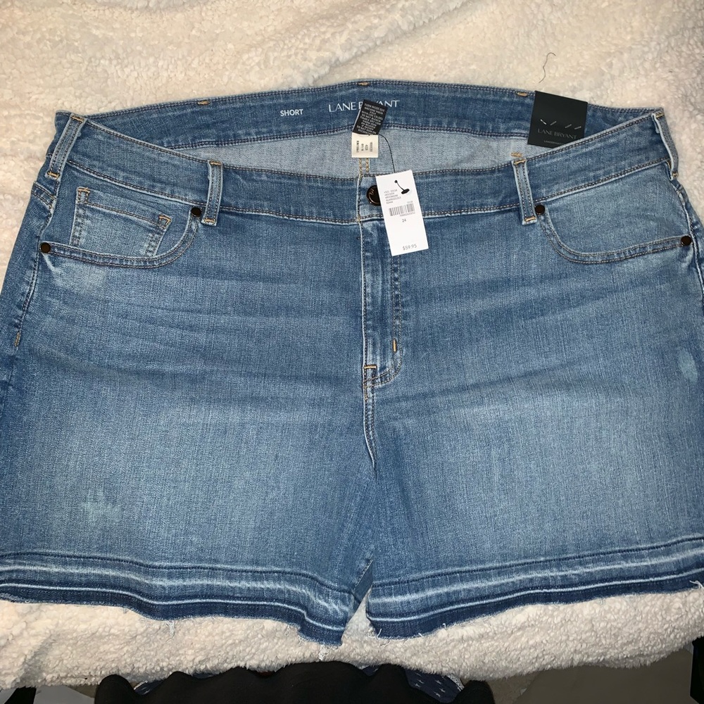 Lane Bryant plus size denim shorts size 24 NWT